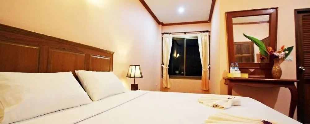 Lanta Sabai Hotel & Bungalows Ко-Ланта 3*,